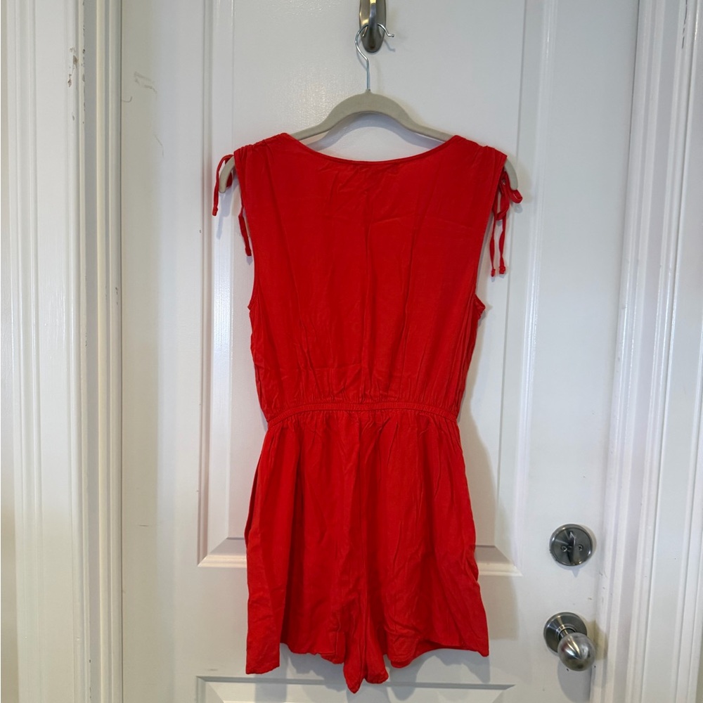one clothing Red Sleeveless V-Neck Romper - Picture 4 of 4